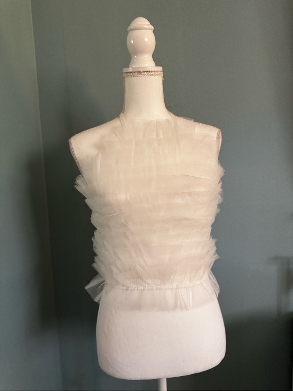 NWT Vernacular Tulle Halter top MEDIUM